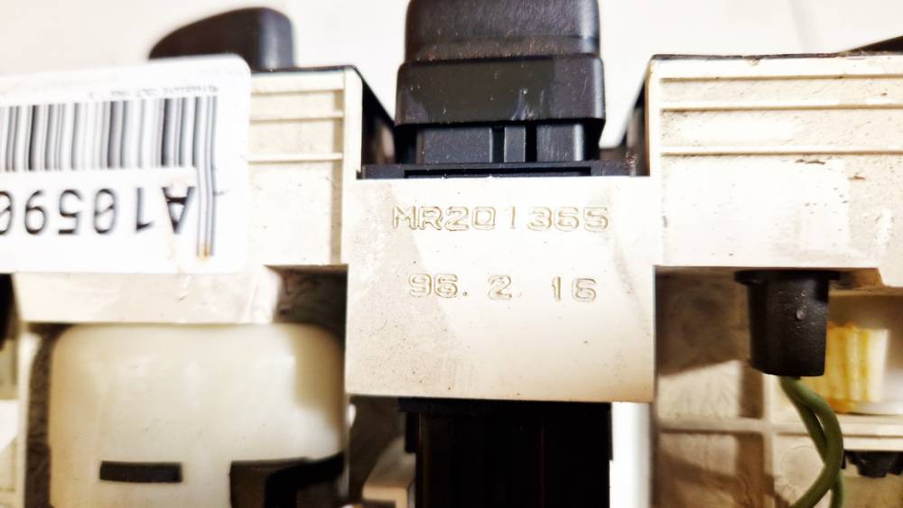 MR201365 Mitsubishi Colt 1996 Heizungsbedienteil Klimabedienteil - Thumbnail 3