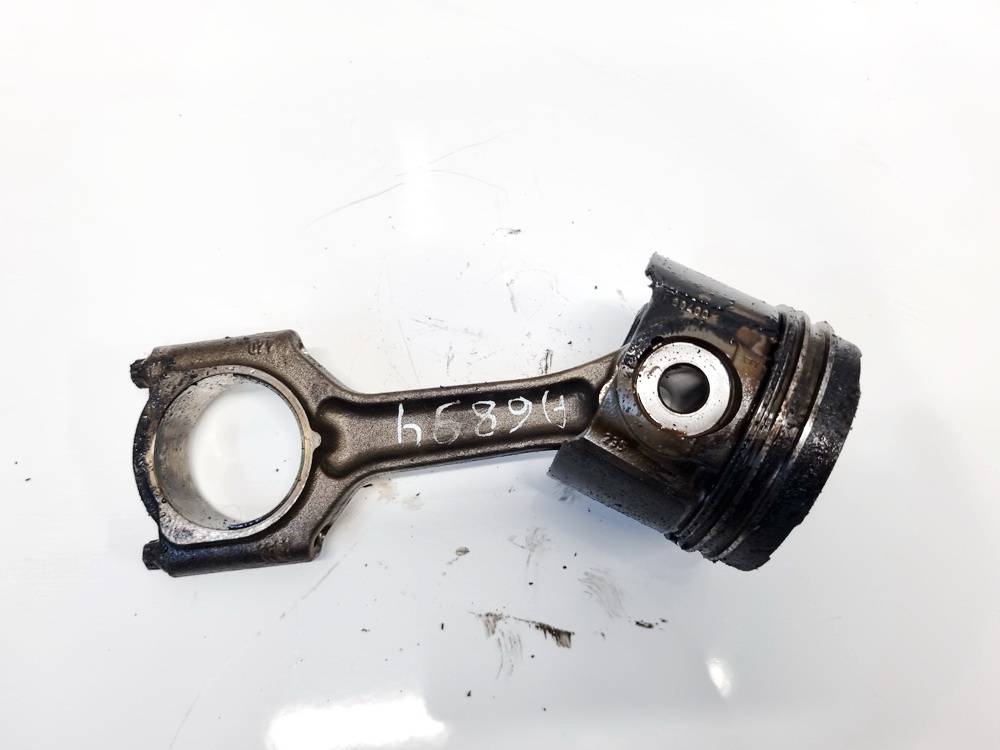 Opel Omega 2002 Piston and Conrod (Connecting rod)