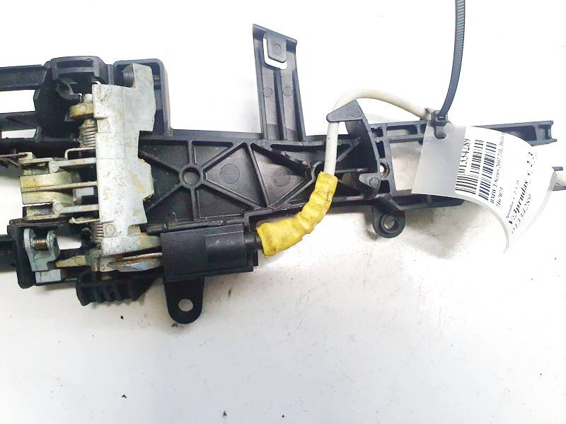 BMW 1-Series 2007 Door Handle Exterior - FRONT LEFT