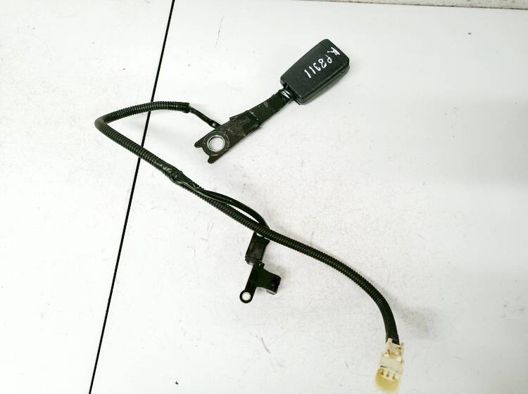 BMW 5-Series 1999 Ответная часть ремня безопасности - передний левый