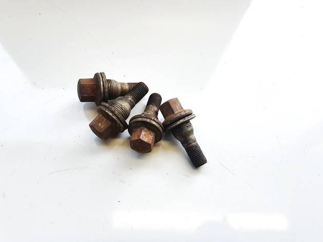 Peugeot 3008 2011 Radmuttern Kegelbund