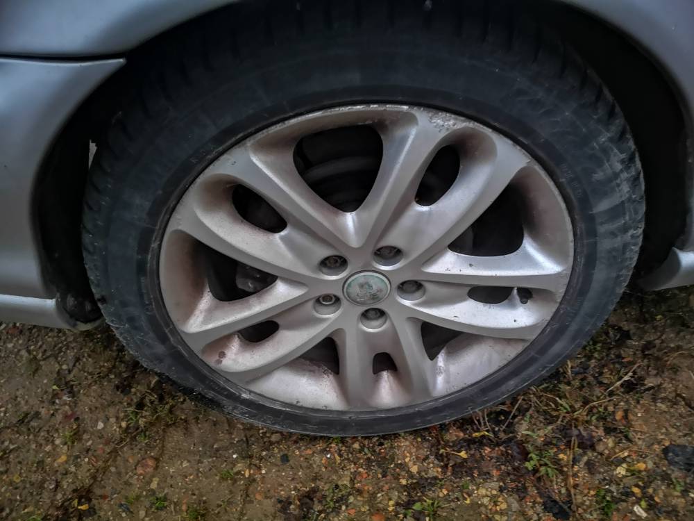 5X108 Jaguar X-Type 2002 Jeu de roues pluie R17