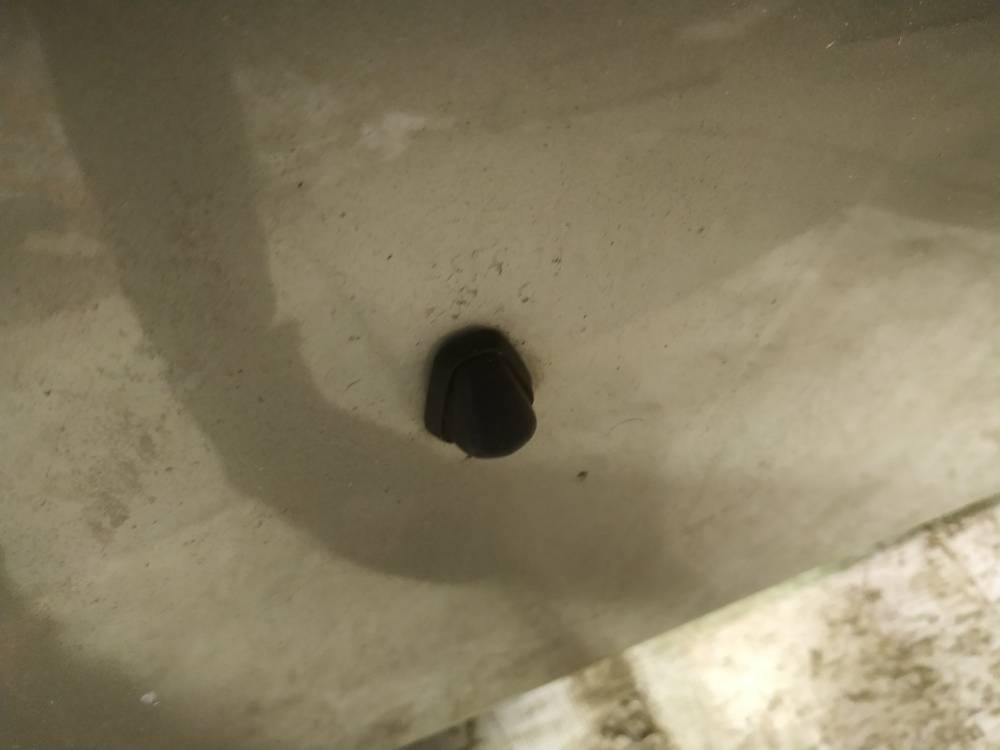 Suzuki Swift 2006 Priekinio stiklo apiplovimo purkstukas