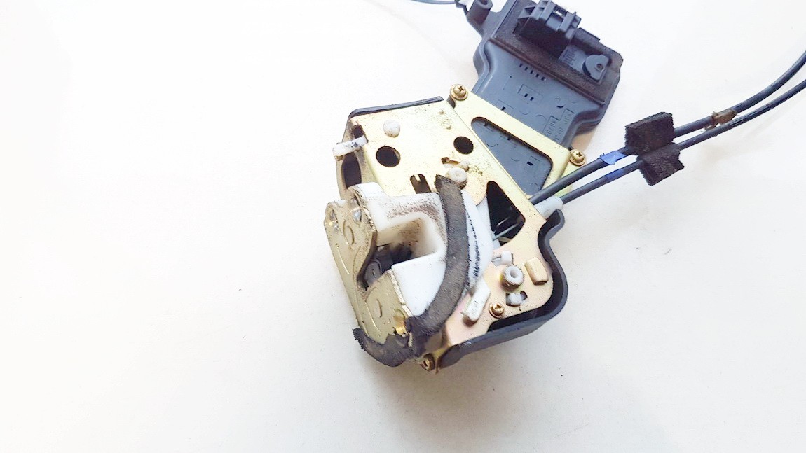 P3M71A264A26DG Mazda 2 2004 Duru spyna P.D.