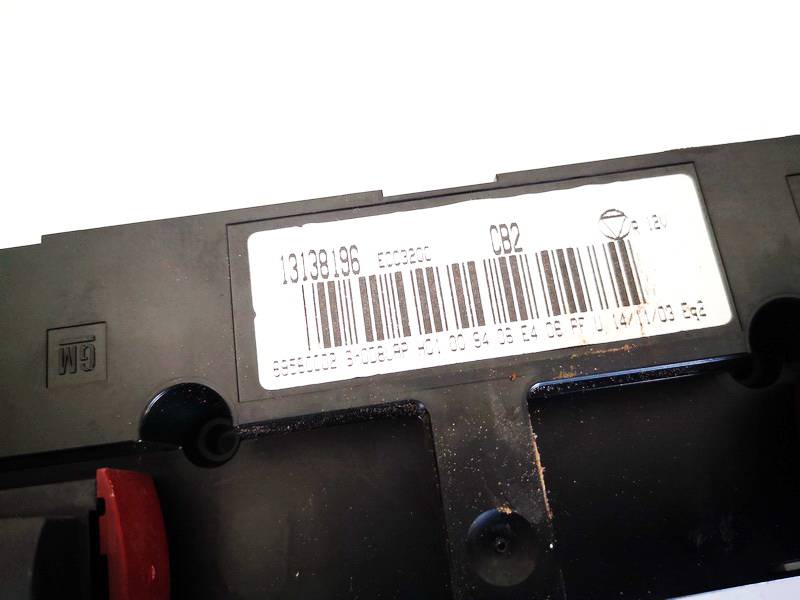 13138196 Opel Vectra 2004 Climate Control Panel (heater control switches) - Thumbnail 3