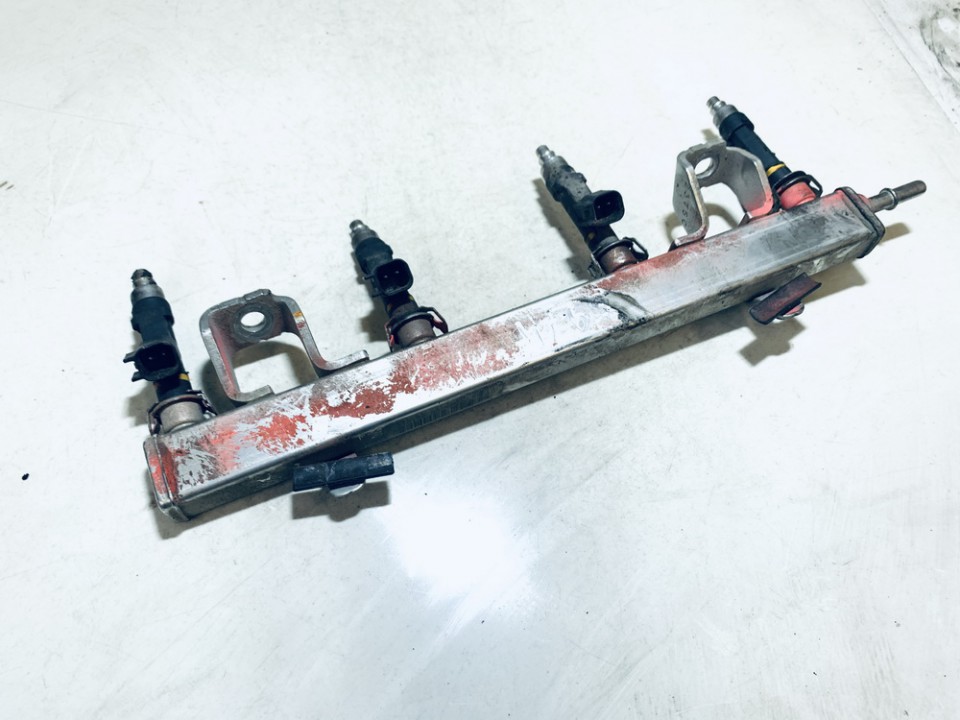 6M8G9D280AA Mazda 3 2006 Szyna Wtryskiwaczy