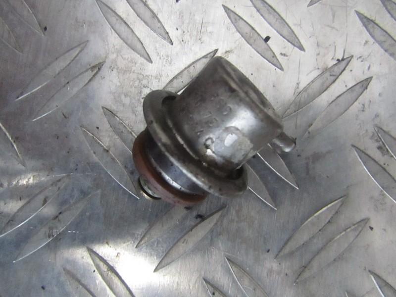 0280160575 078133534C FUEL RAIL HIGH PRESSURE SENSOR Audi A4 2000 2.4L