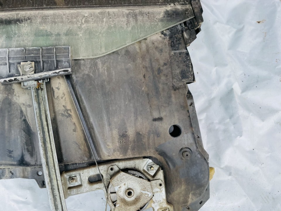 Audi 100 1991 Door window frame - REAR RIGHT - Thumbnail 3