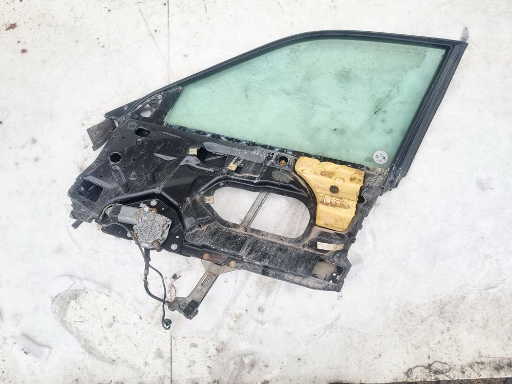 Audi A6 1995 Door window frame - FRONT RIGHT