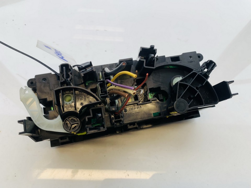 N102080F Peugeot 207 2008 Climate Control Panel (heater control switches) - Thumbnail 2