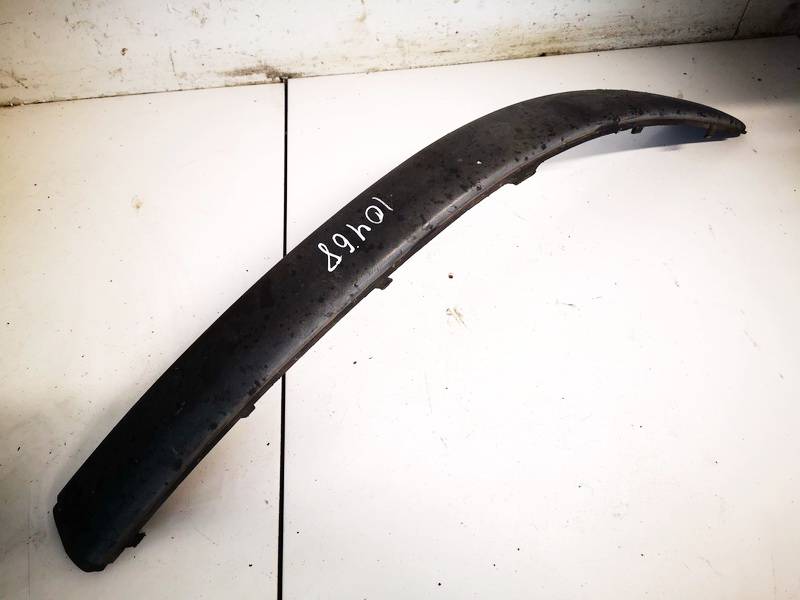 3B0807718 Volkswagen Passat 1997 baguette pare-chocs avant droite