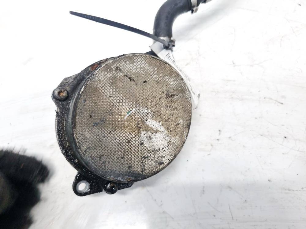 057145100 Audi A6 2005 Насос вакуумный - Thumbnail 3