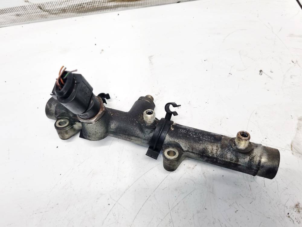 059130089D Audi A6 2005 Fuel injector rail (injectors)(Fuel distributor)
