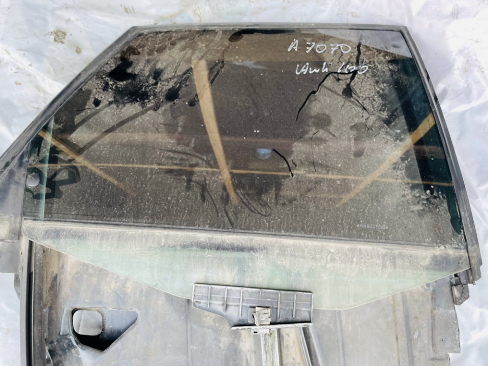 Audi 100 1991 Door-Drop Glass - REAR RIGHT