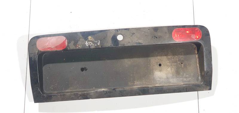 Audi A6 2003 Galinio dangcio isorine apdaila (numerio apsvietimas) G.