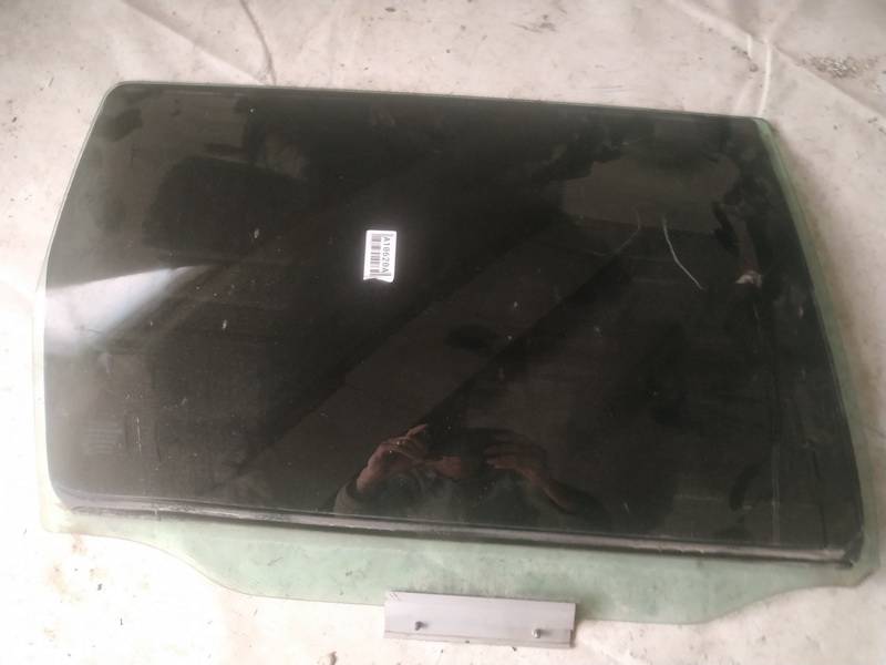 AS2 Volvo V70 2006 Duru stiklas G.D.