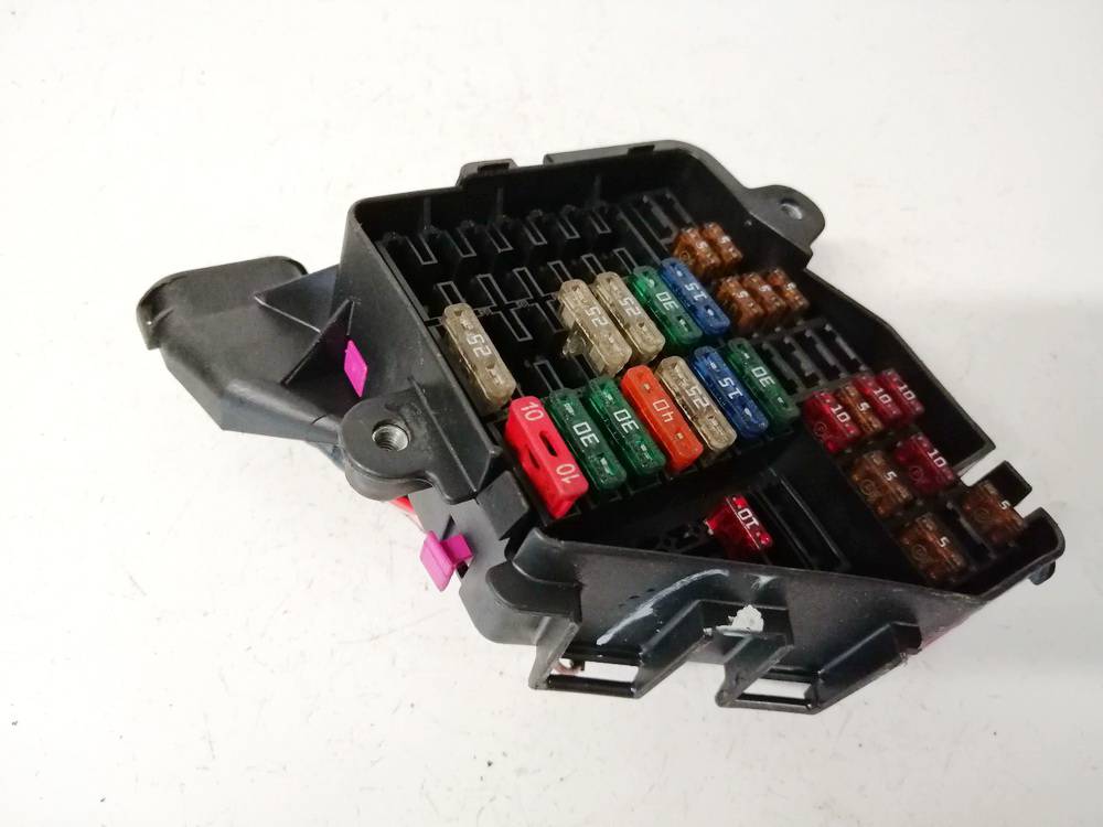 8D1941824 Audi A6 2005 Fuse box - Thumbnail 2
