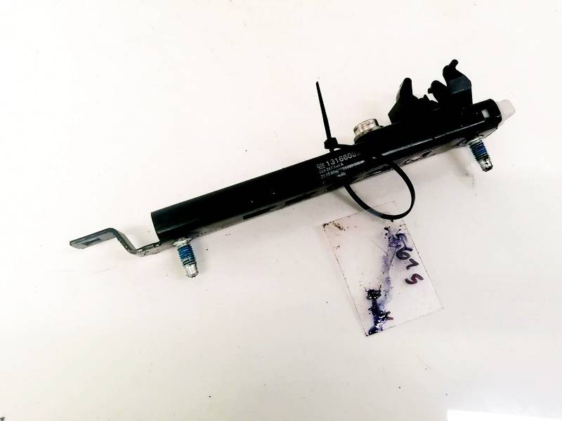 13166032 Opel Astra 2006 Other holders