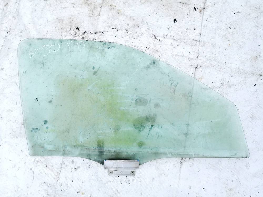 43R00021 Ford Mondeo 1996 Door-Drop Glass - FRONT RIGHT