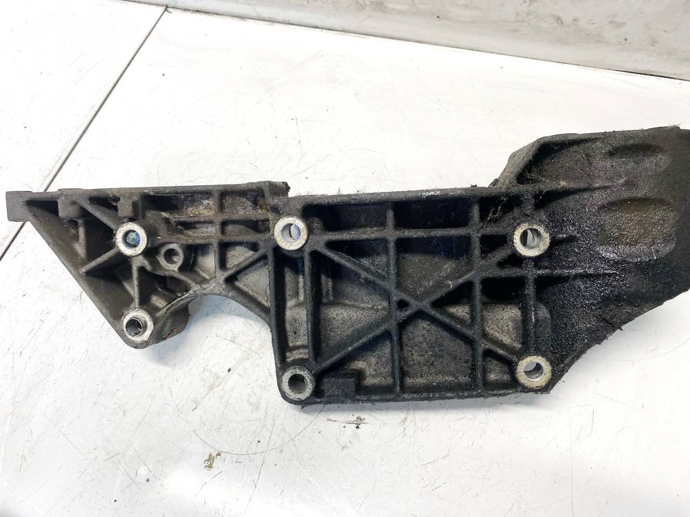 R045903143C Volkswagen Golf 2000 Engine Mount Bracket and Gearbox Mount Bracket - Thumbnail 3