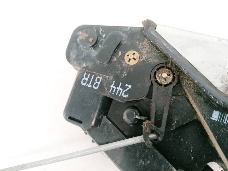 244BTR BMW 3-Series 2002 Durvju slēdzene - PRIEKŠA PA LABI - Thumbnail 3