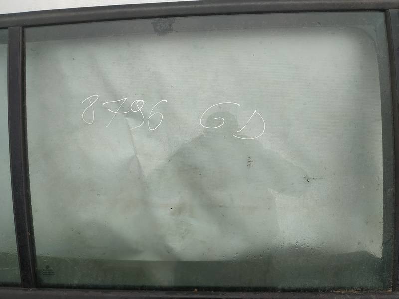 Volkswagen Touran 2004 Duru stiklas G.D.