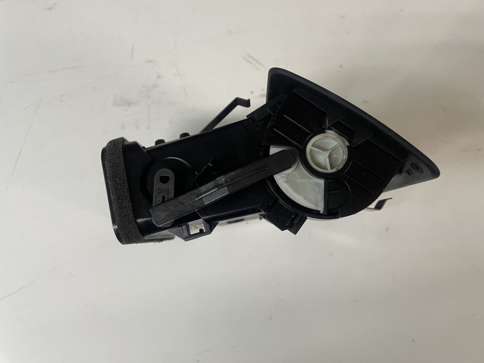 A2048300254 Mercedes-Benz C-CLASS 2008 Dash Vent (Air Vent Grille) - Thumbnail 3