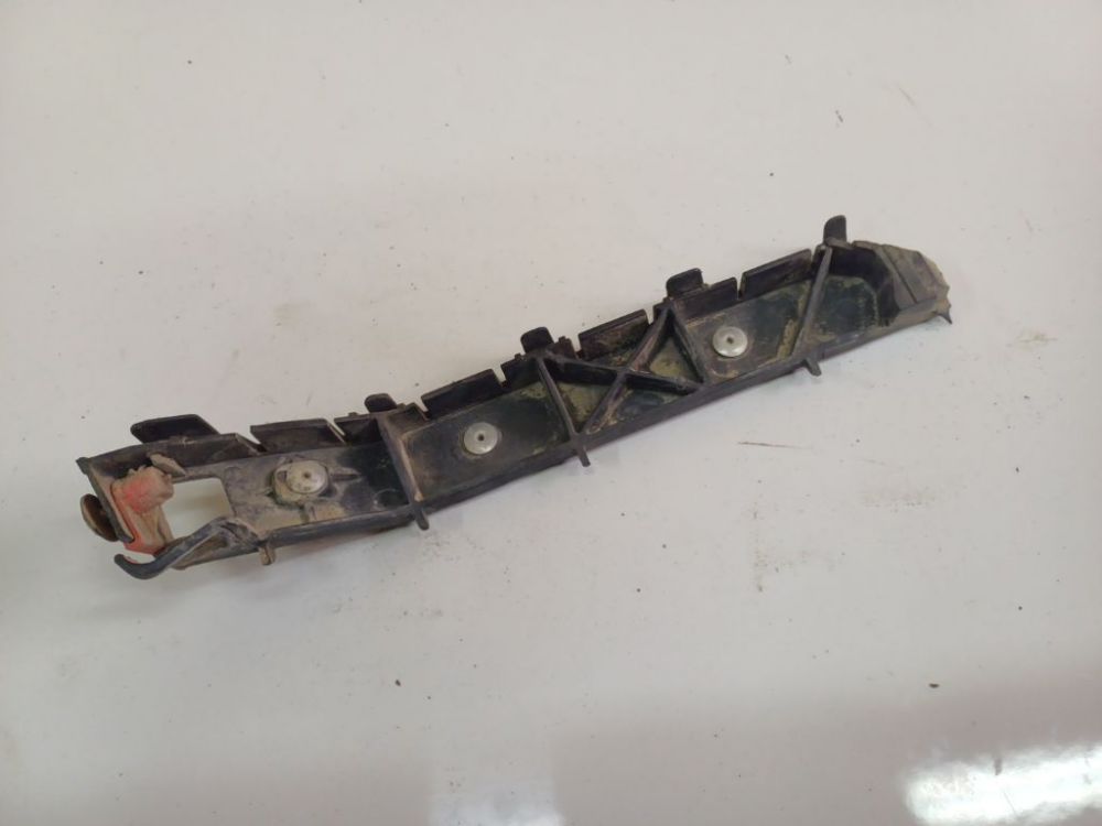 Opel Astra 2004 Puskurin kiinnike - EDESSÄ - Thumbnail 2