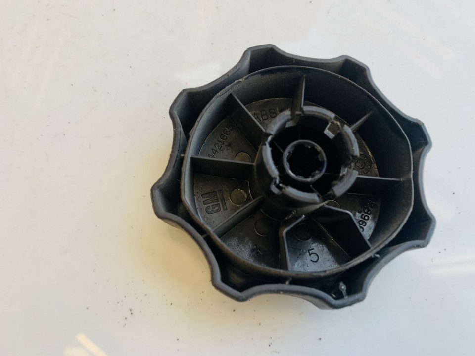 24421665 Opel Astra 2006 Wykończenie wnętrza (plastikowe elementy) - Thumbnail 3