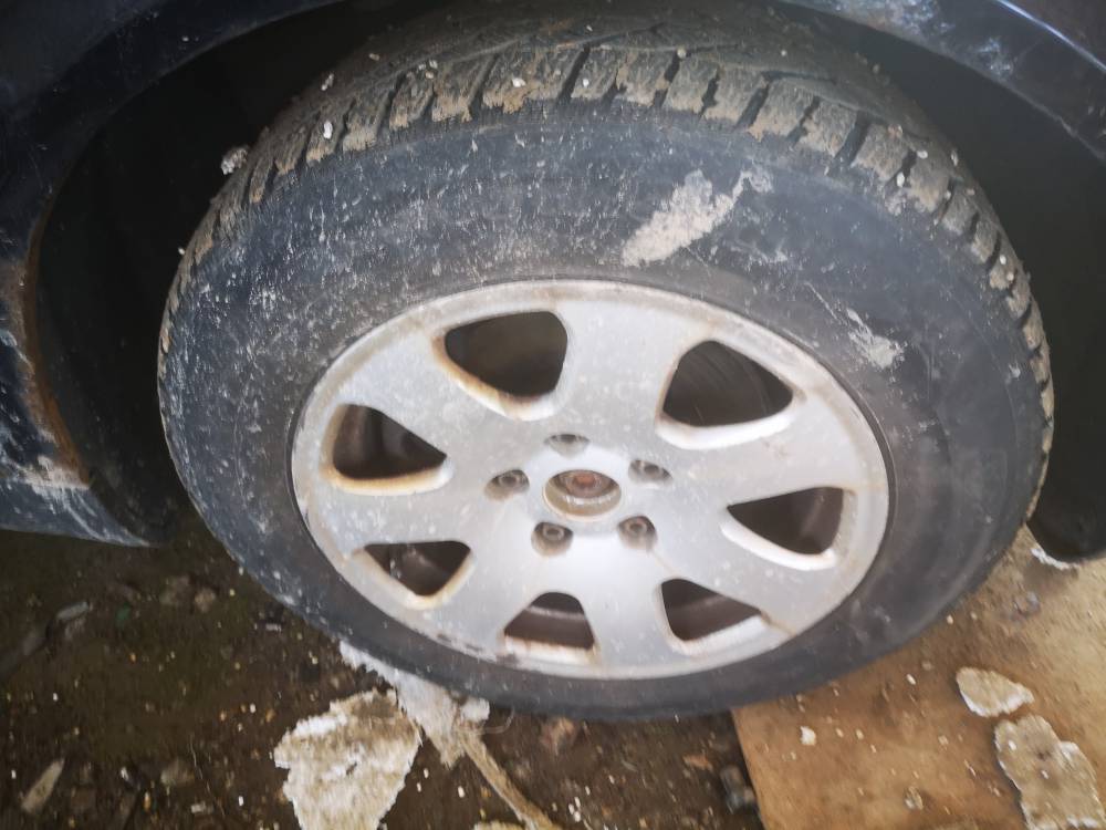 5X112 Audi A4 2003 Liettuan renkaiden komplekti R15 - Thumbnail 2