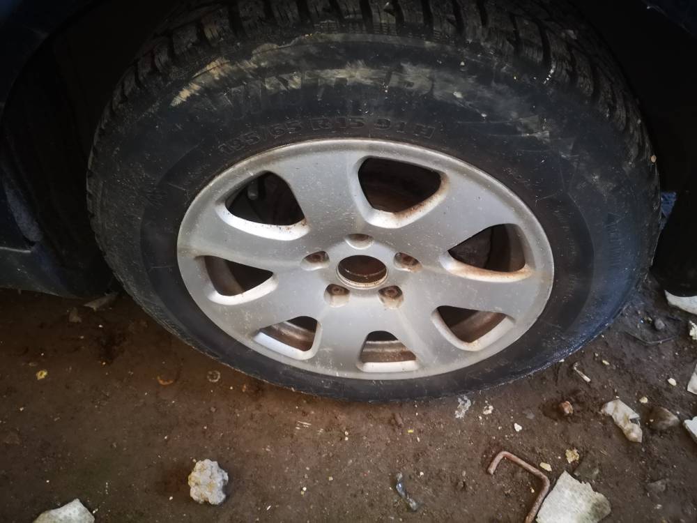 5X112 Audi A4 2003 Liettuan renkaiden komplekti R15 - Thumbnail 3