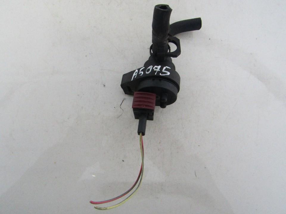 P119A020 P119A020 Vacuum Control Purge Valve (Solenoid Valve) SAAB 93