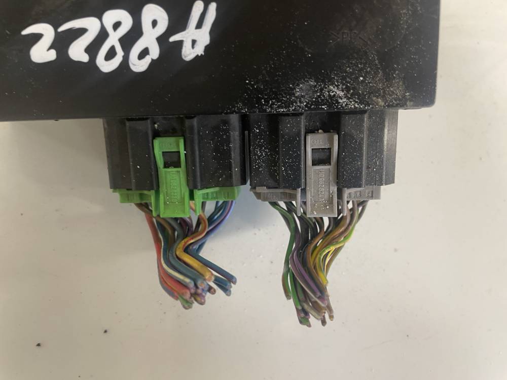 1C0962258J Volkswagen Golf 2000 General Module Comfort Relay (Unit) - Thumbnail 3