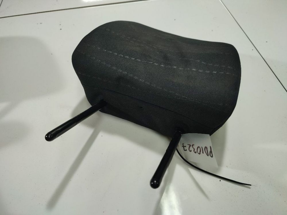 Toyota Yaris 2007 Zagłówek fotela