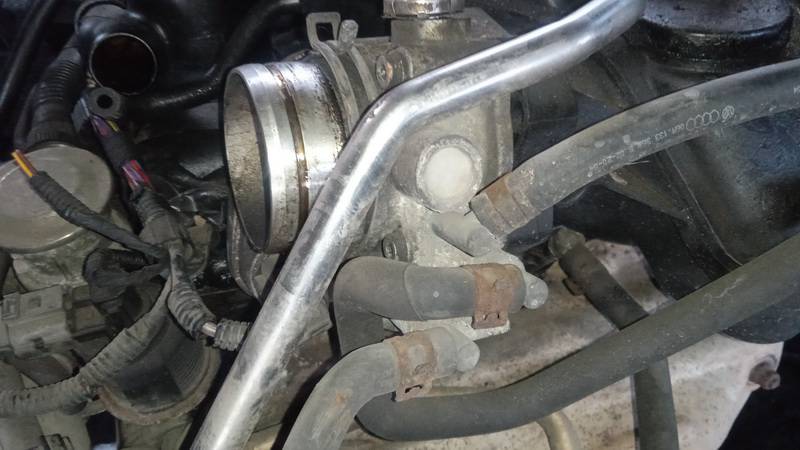 06A133062AB Volkswagen Golf 2004 High Flow Throttle Body Valve (Air Control Valve) - Thumbnail 2