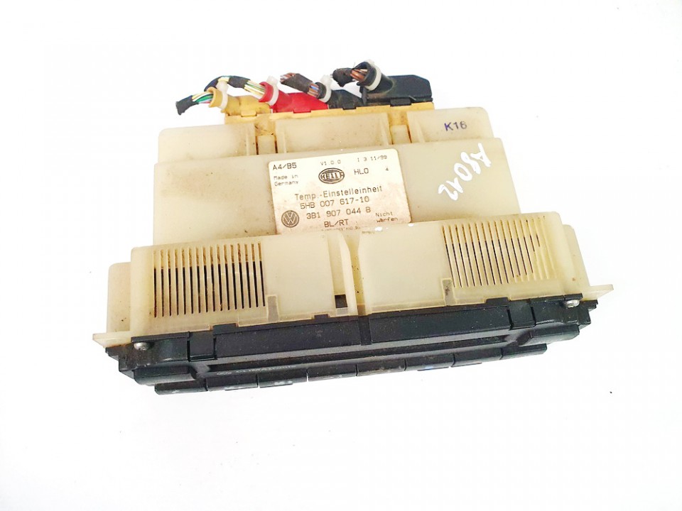 3B1907044B Volkswagen Golf 1999 Climate Control Panel (heater control switches) - Thumbnail 2