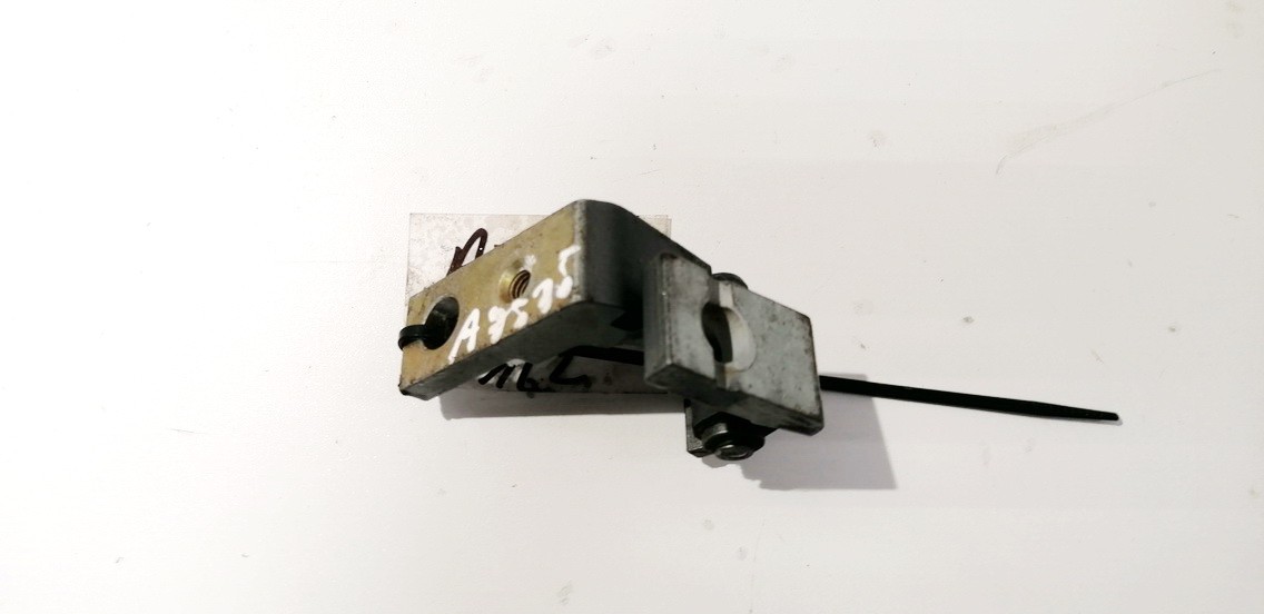 EDS2601 Volkswagen Passat 2002 Door Hinge - FRONT