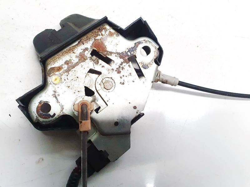 Toyota Corolla 2010 Galinio Dangcio spyna G. (kapoto) - Thumbnail 2