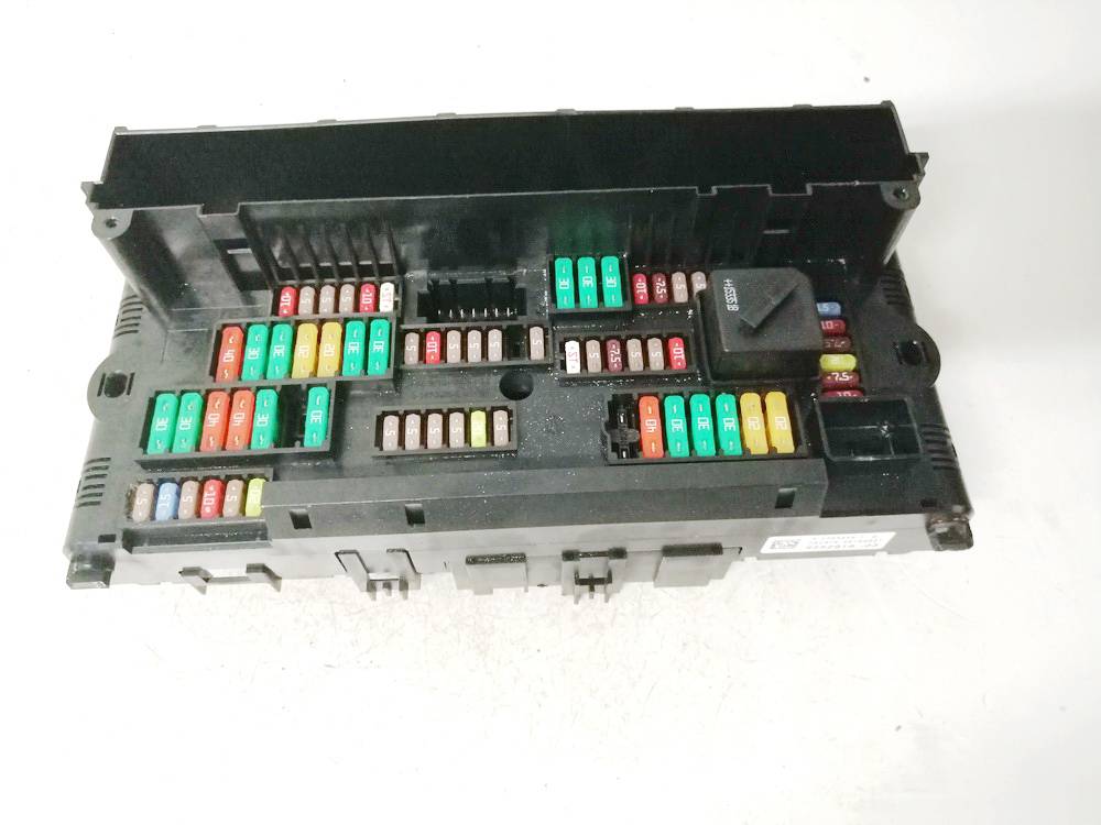 925281603 BMW 7-Series 2012 Saugikliu deze