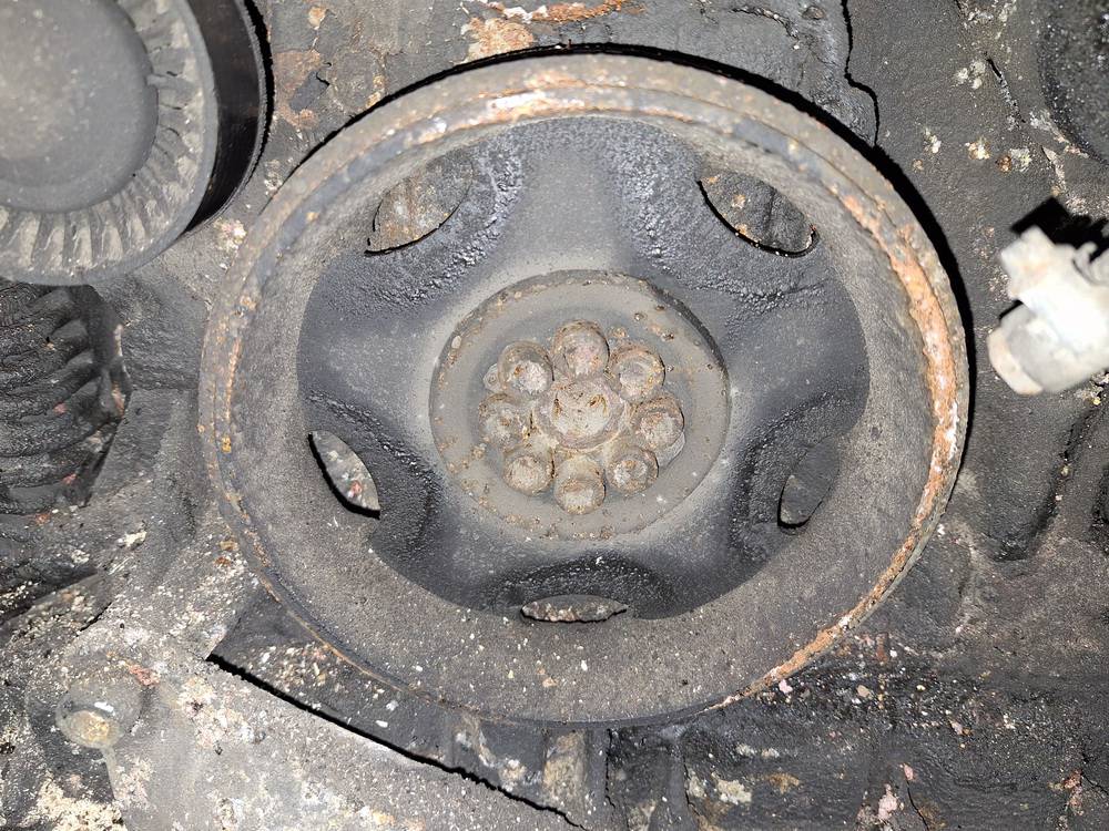 Audi A6 2005 Kampiakselin hammasratas (hihnapyörä / levy)