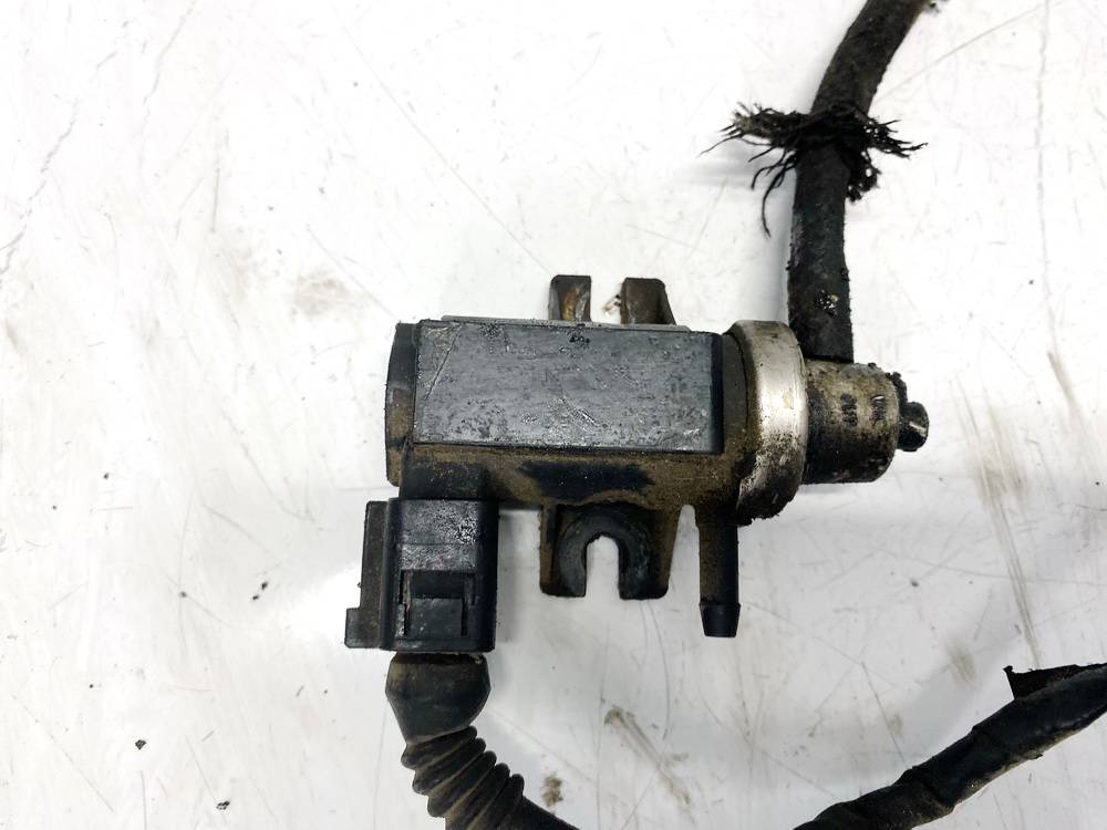 Volkswagen Passat 2000 Electrical selenoid (Electromagnetic solenoid)
