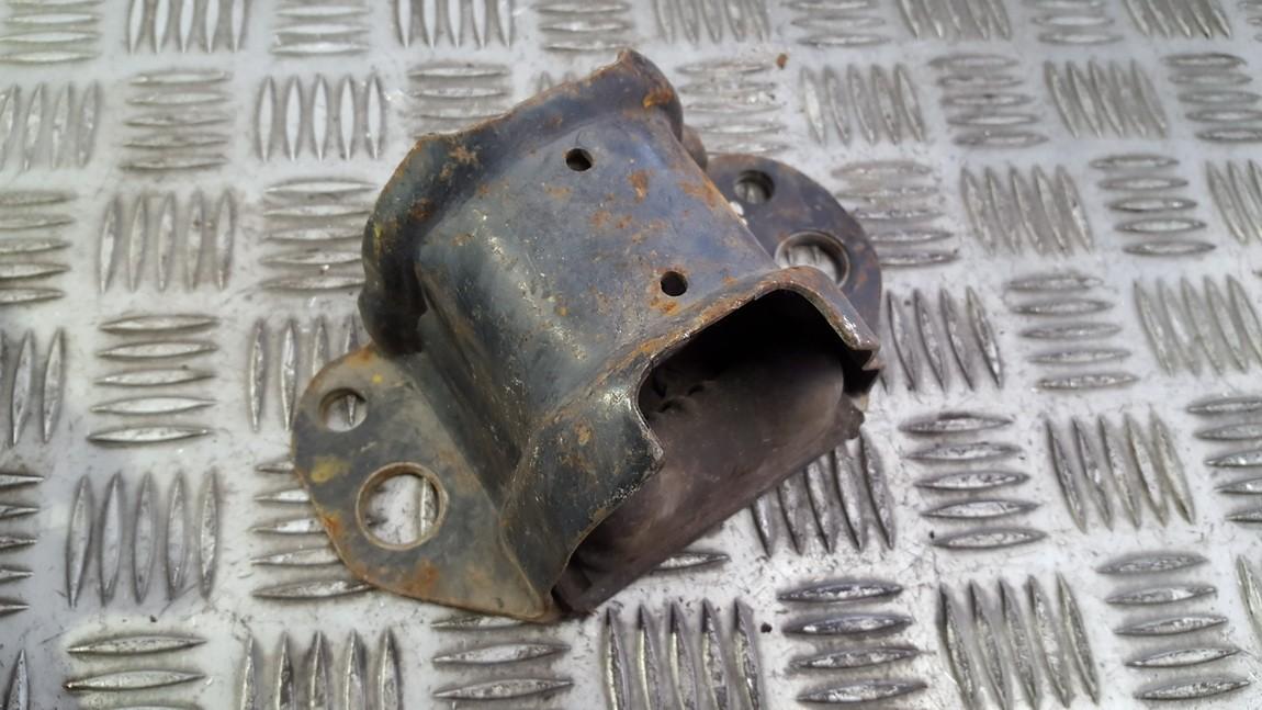 7700415087 Renault Clio 2003 Variklio pagalves bei Greiciu dezes pagalves