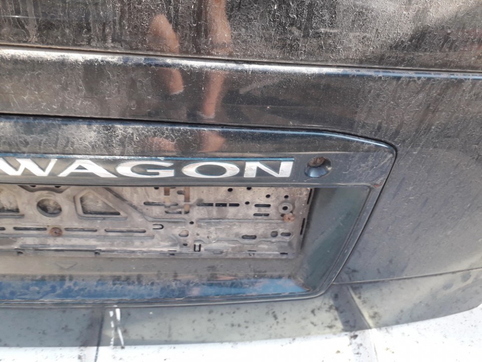 Mitsubishi Space Wagon 1999 Galinio dangcio isorine apdaila (numerio apsvietimas) G. - Thumbnail 3