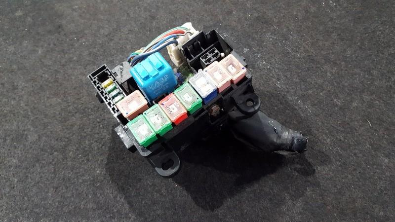72543033 Mazda 323 1995 Fuse box