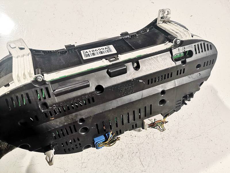 8380005C00C Toyota Avensis 2007 COMPTEUR KILOMETRIQUE VITESSE - Thumbnail 2