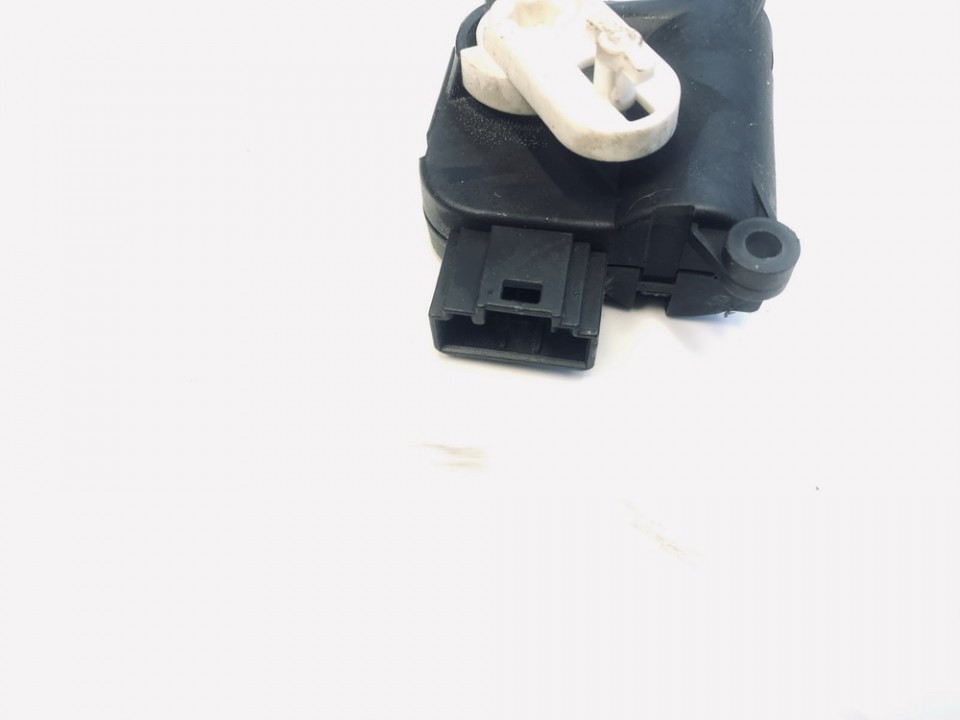 1K1907511C Volkswagen Touran 2007 Heater Vent Flap Control Actuator Motor - Thumbnail 3