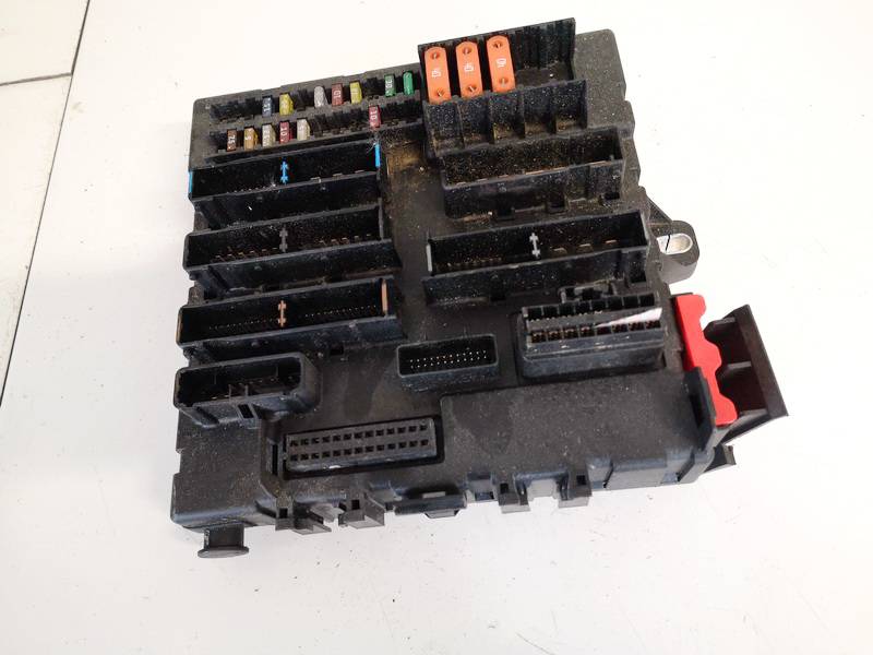 13112914 Opel Signum 2003 Fuse box