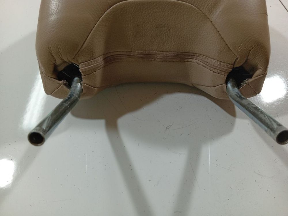 Volvo XC 70 2002 Kopfstütze - Thumbnail 4