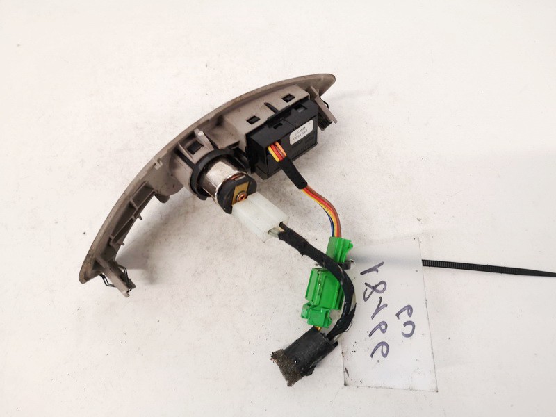 8691530 Volvo V50 2005 Traction control switch button (ASR Switch Anti-slip regulation) - Thumbnail 3