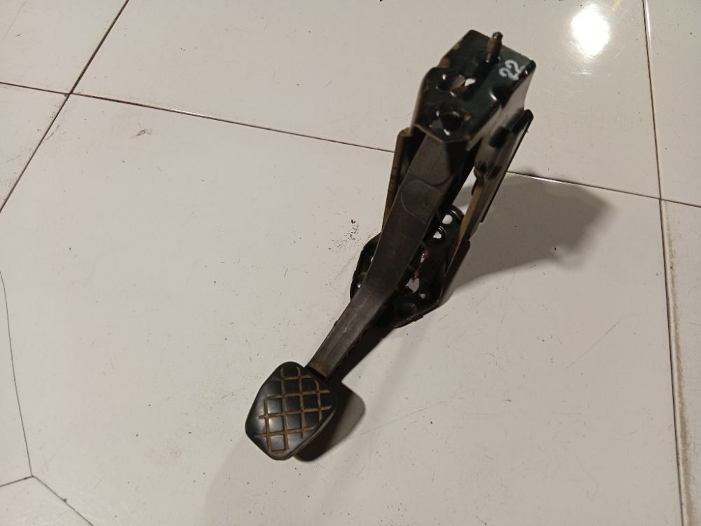 Audi A3 2001 Clutch pedal